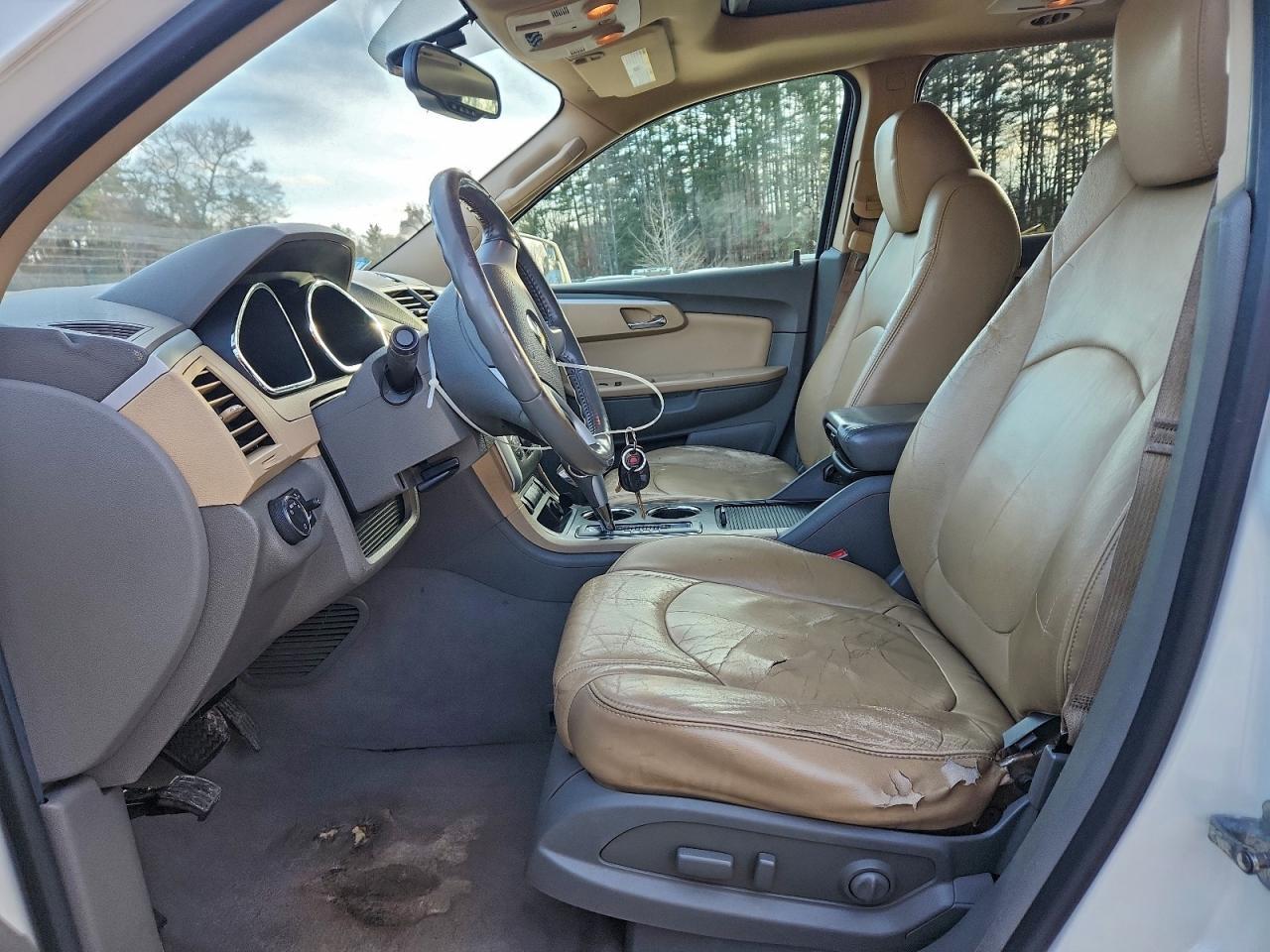 2011 CHEVROLET TRAVERSE