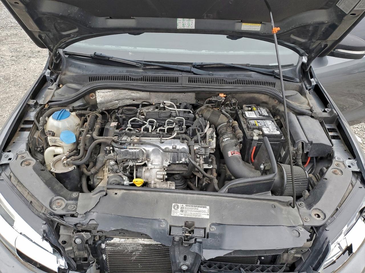 2011 VOLKSWAGEN JETTA