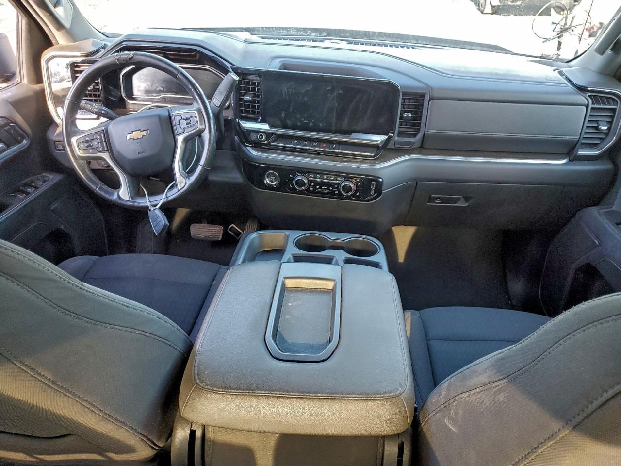 2022 CHEVROLET Silverado