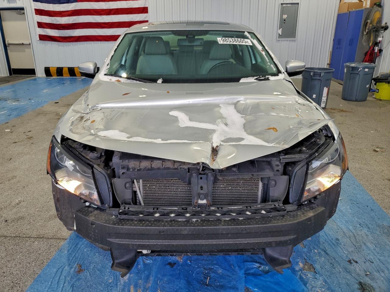 2014 VOLKSWAGEN Passat