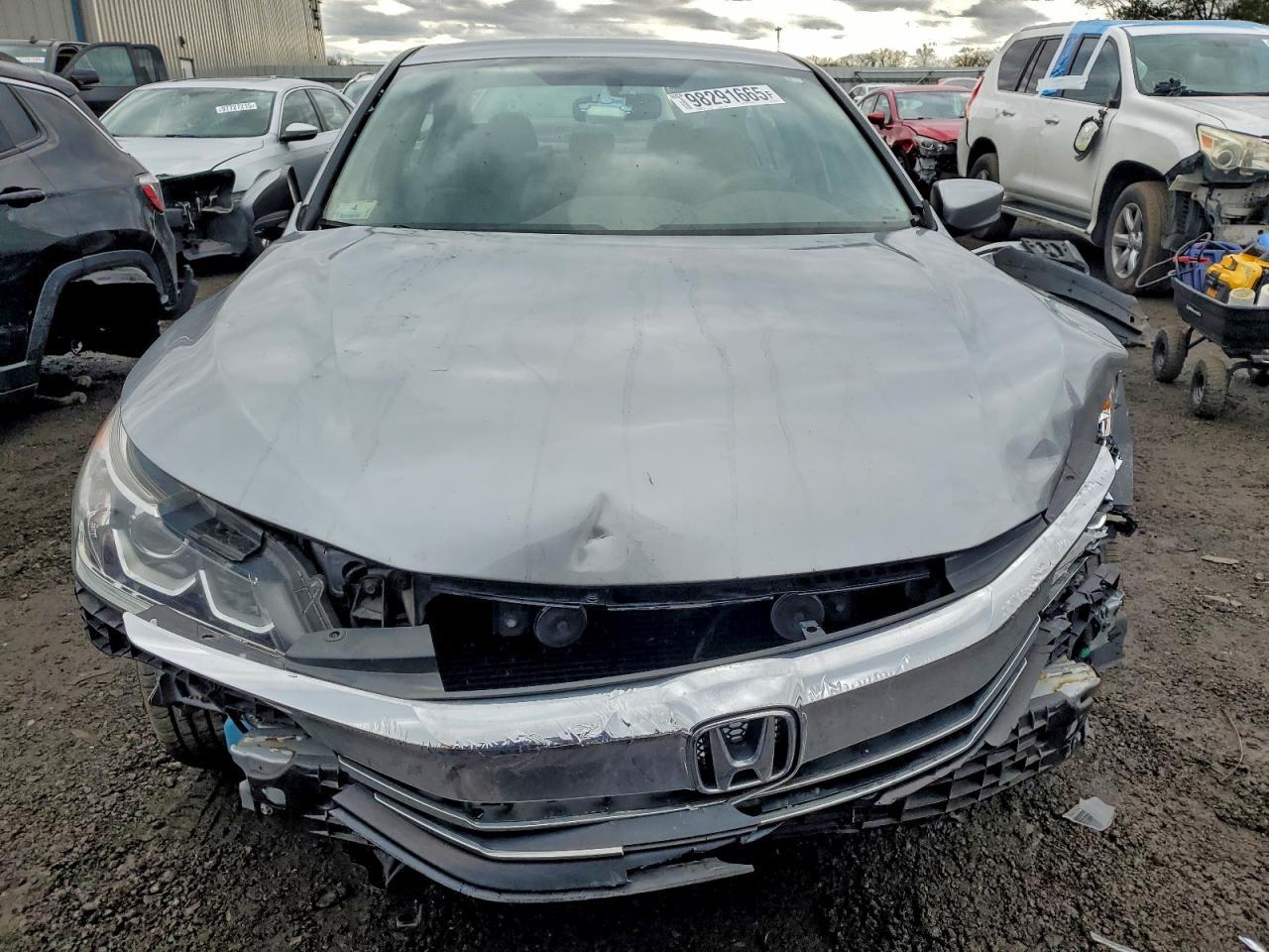 2017 HONDA ACCORD