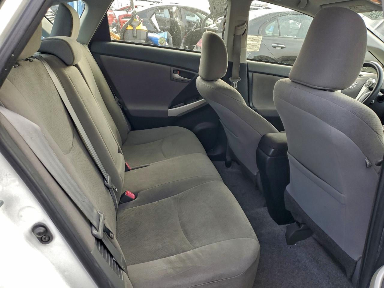 2015 TOYOTA PRIUS