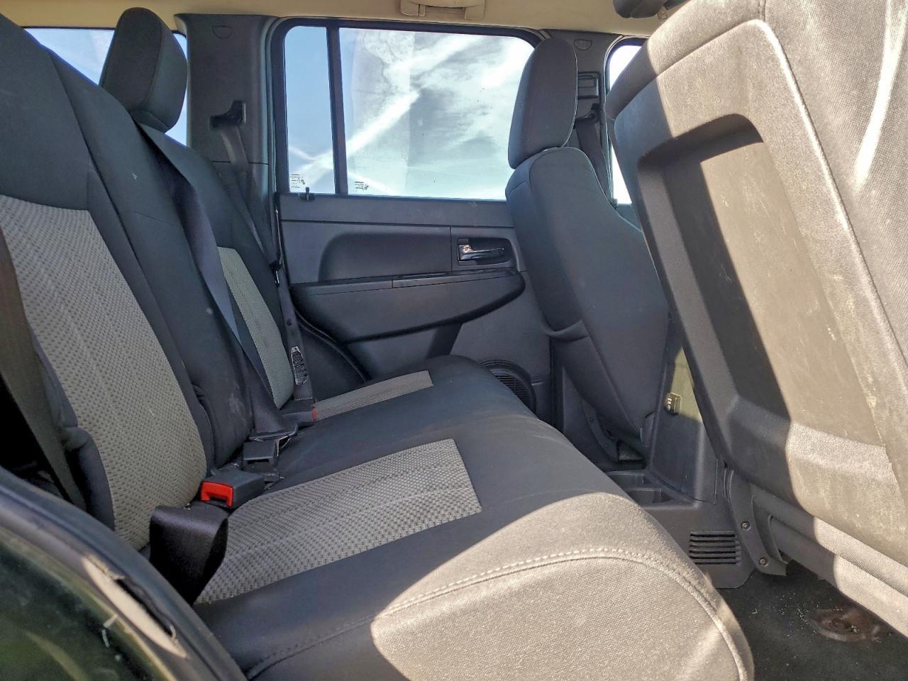 2009 JEEP Liberty