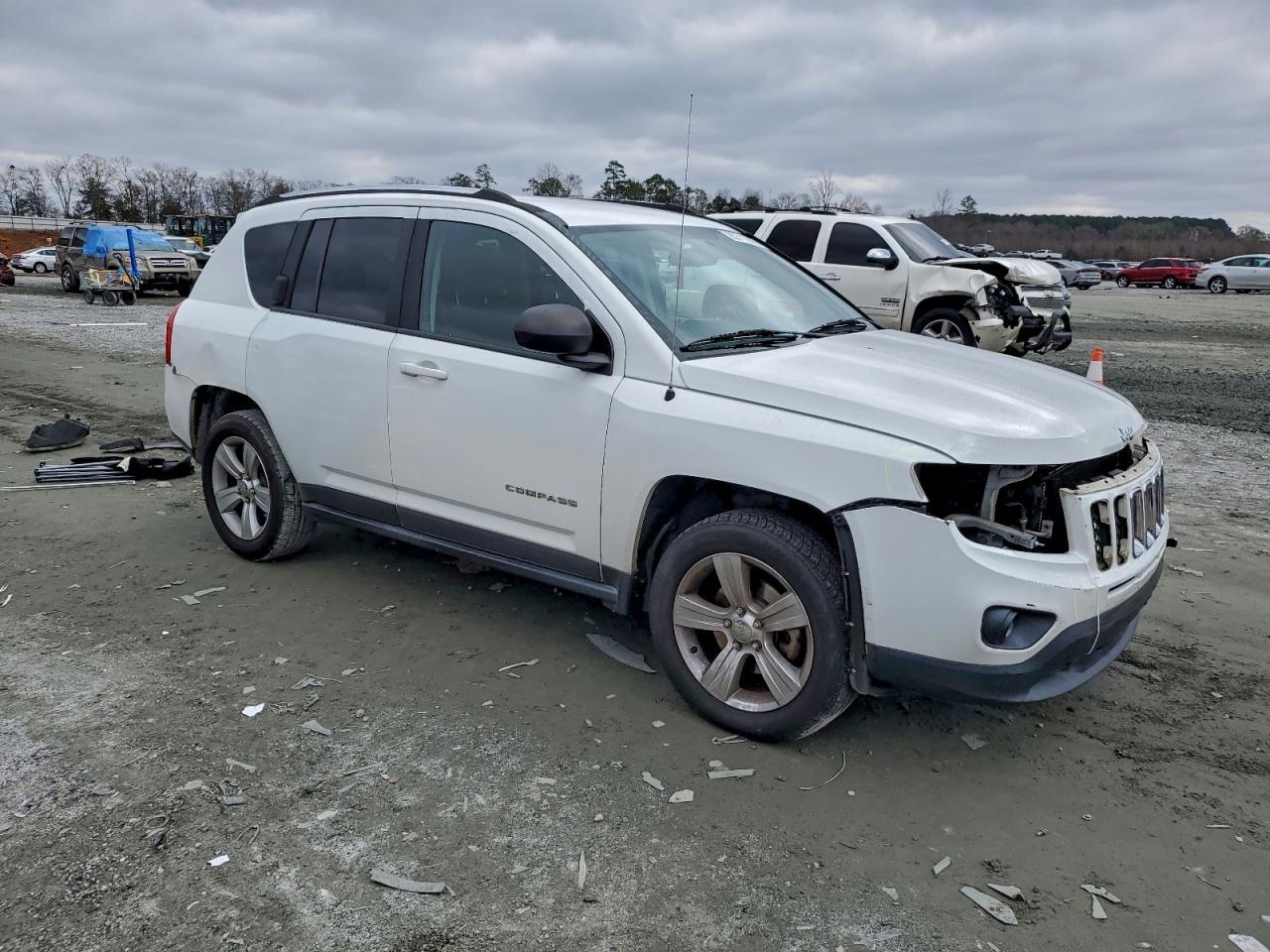 2013 JEEP Compass