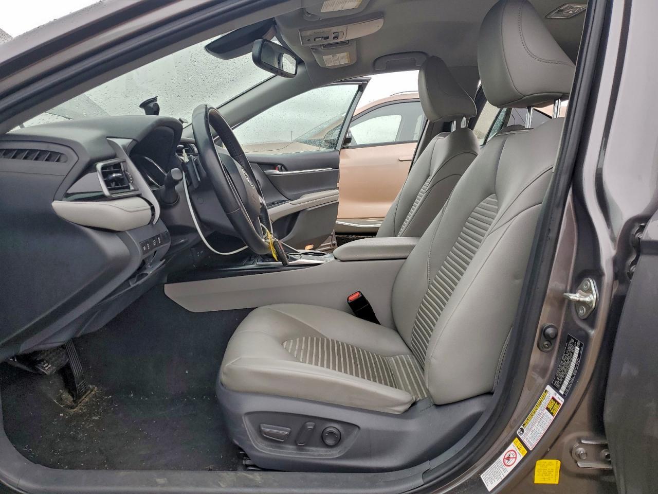 2019 TOYOTA CAMRY