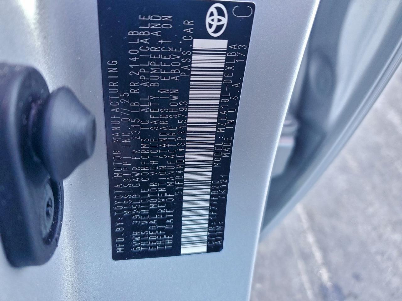 2025 TOYOTA COROLLA