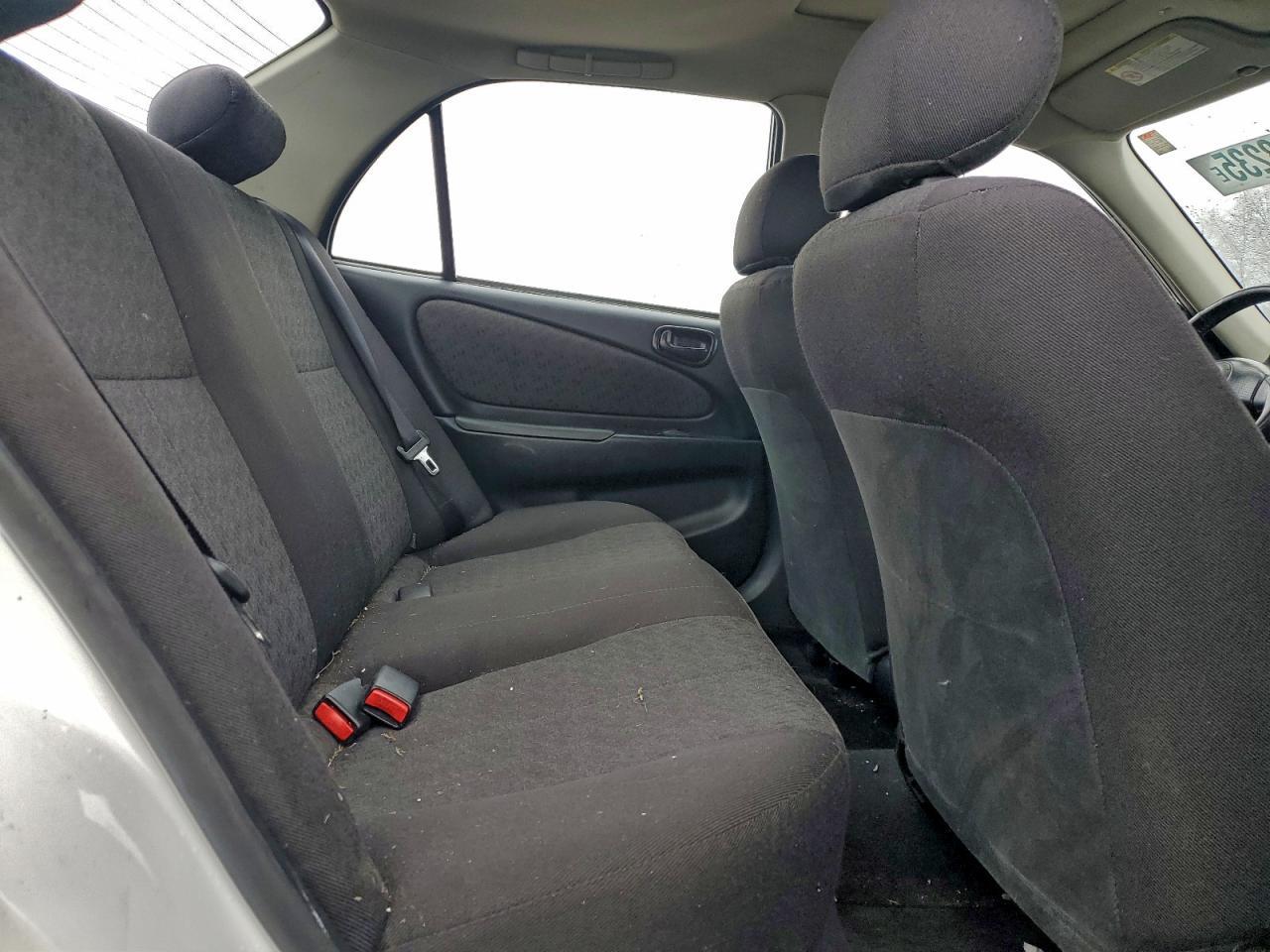 2002 TOYOTA COROLLA