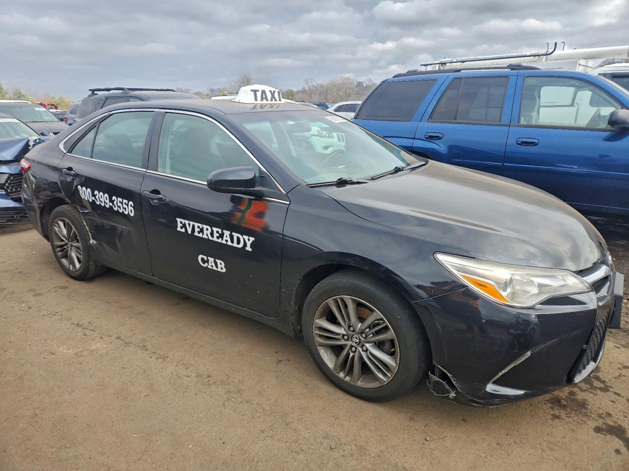 2017 TOYOTA CAMRY