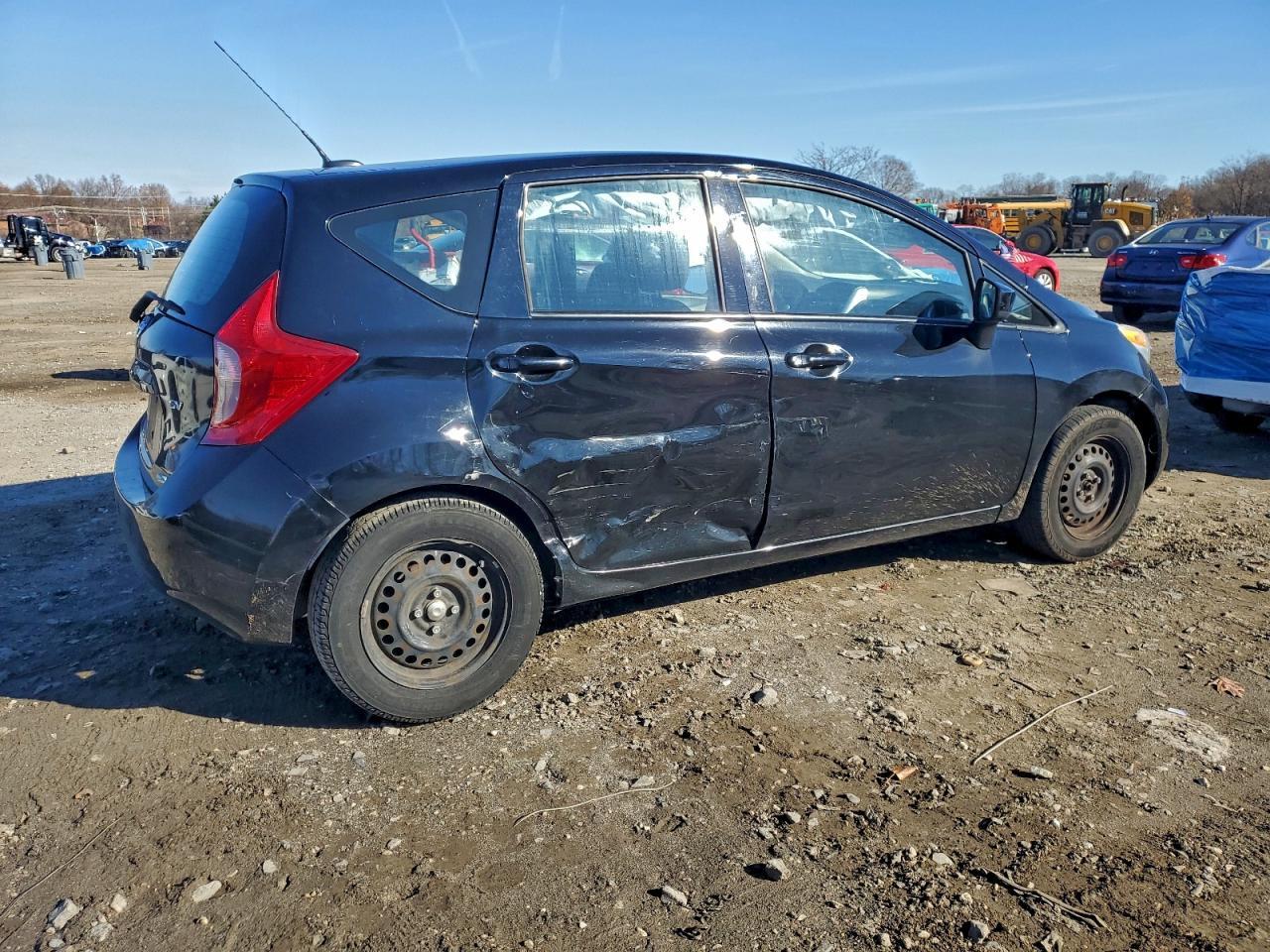 2016 NISSAN Versa Note