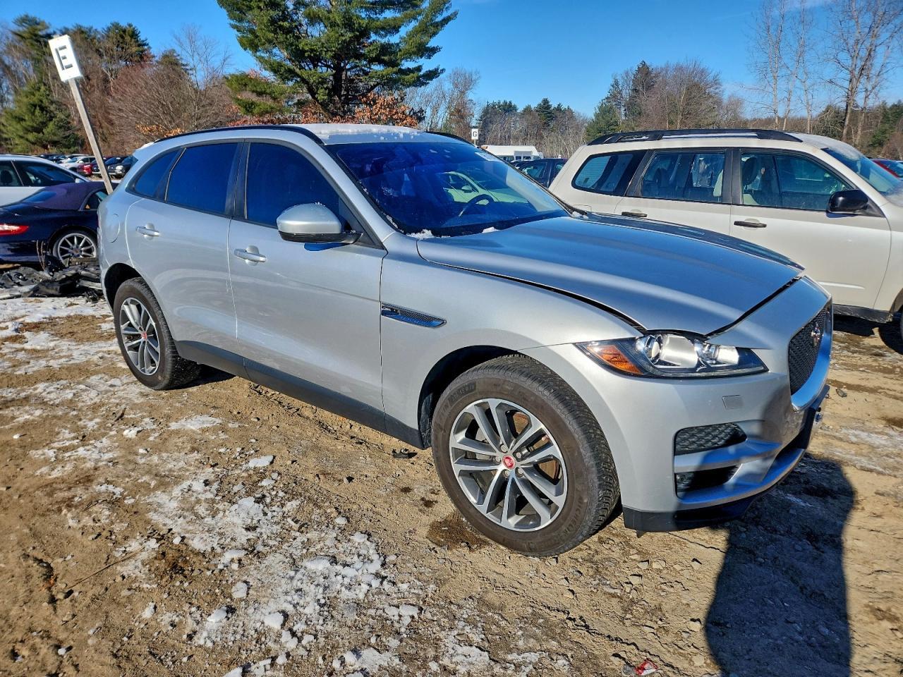 2018 JAGUAR F-Pace