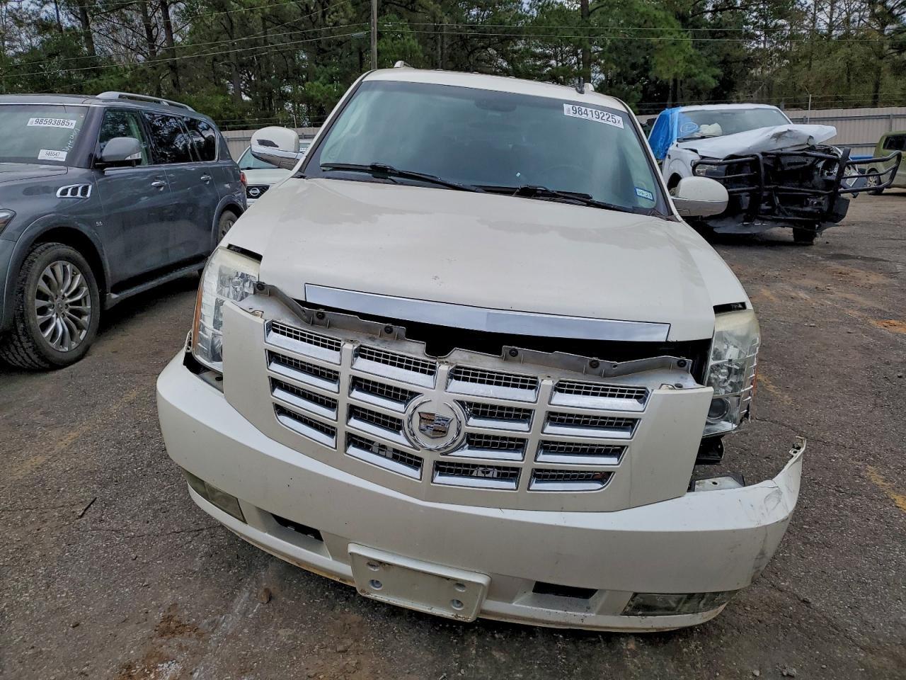 2009 CADILLAC ESCALADE