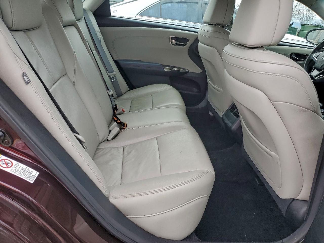 2013 TOYOTA Avalon