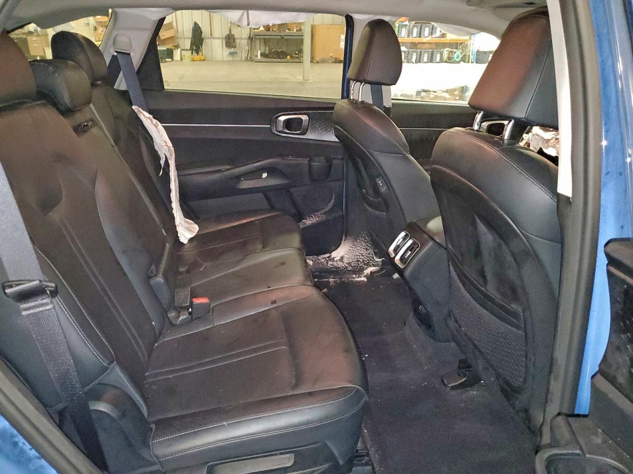 2025 KIA SORENTO