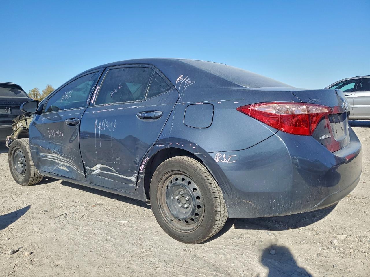 2019 TOYOTA COROLLA