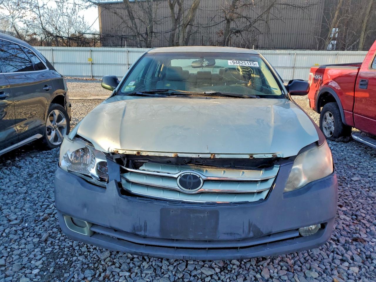 2006 TOYOTA Avalon