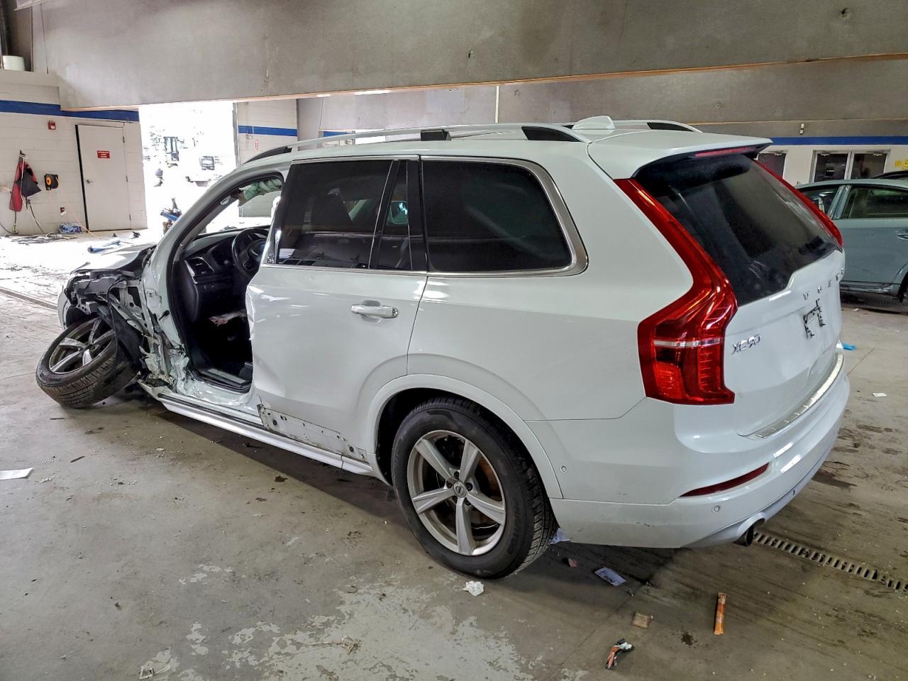 2018 VOLVO XC90