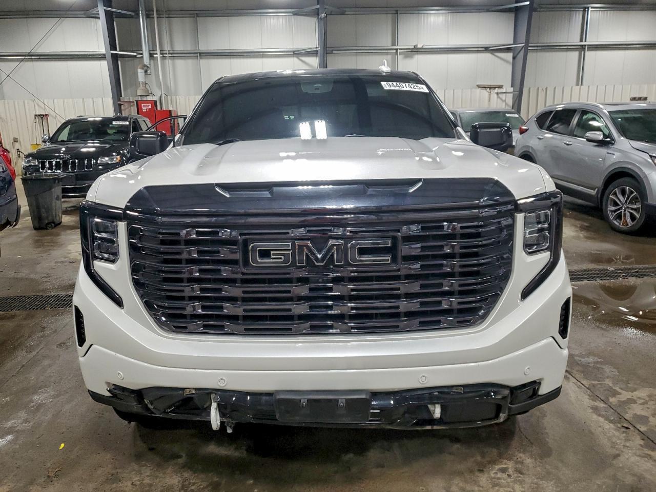 2023 GMC Sierra