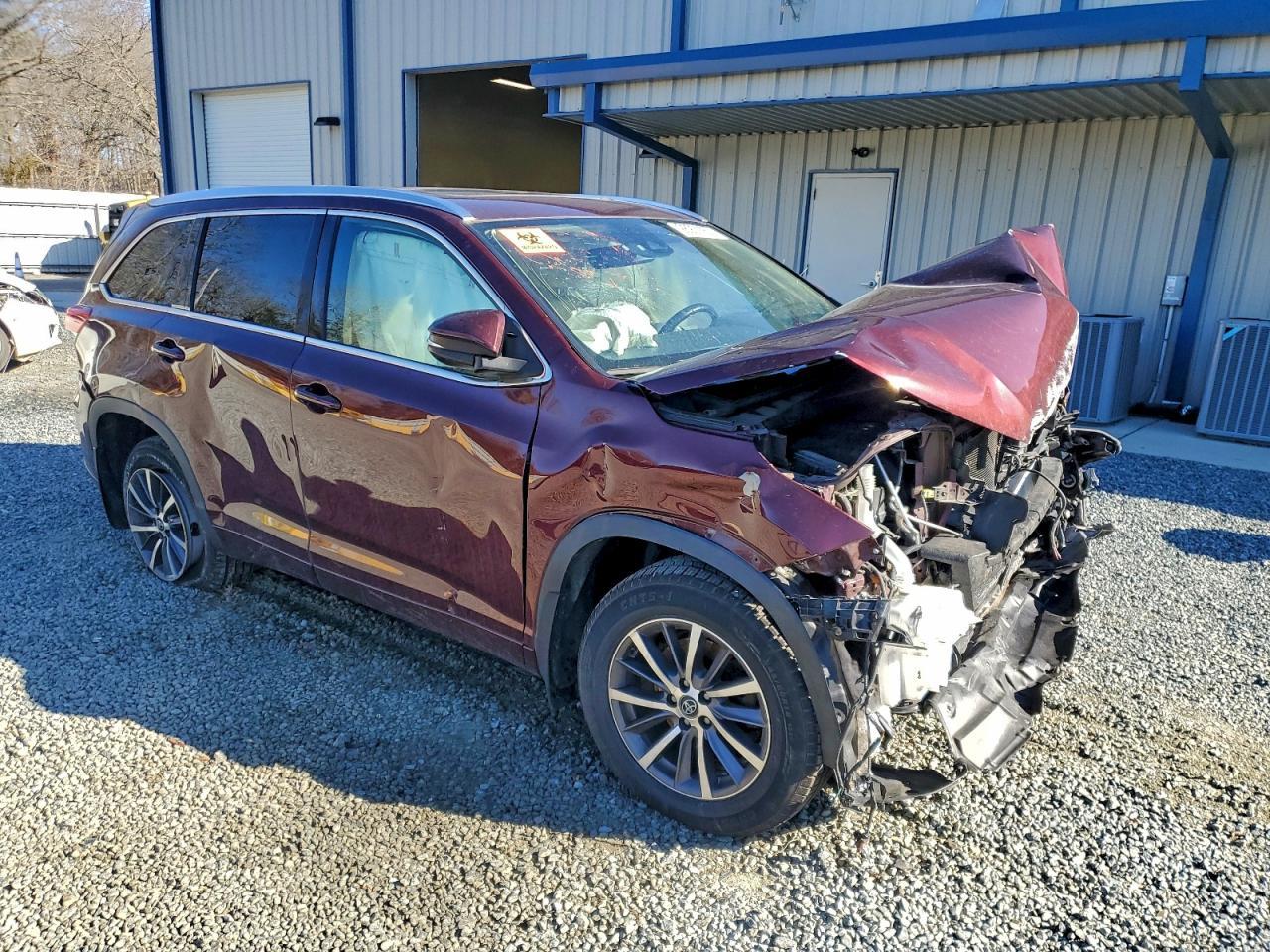 2017 TOYOTA HIGHLANDER