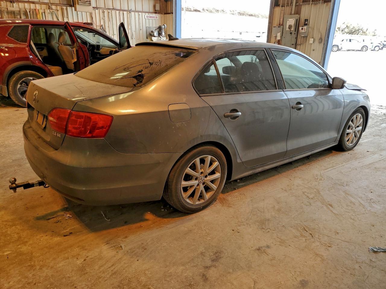 2012 VOLKSWAGEN JETTA