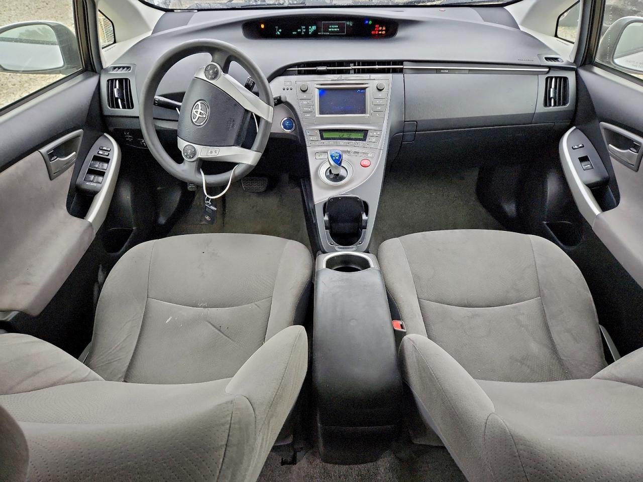 2015 TOYOTA PRIUS
