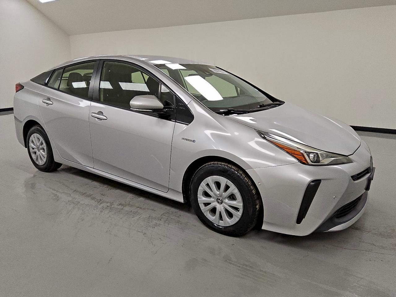 2019 TOYOTA PRIUS