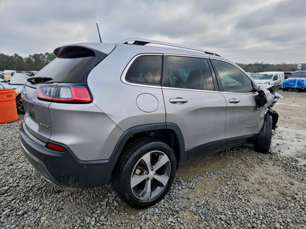 2019 JEEP CHEROKEE