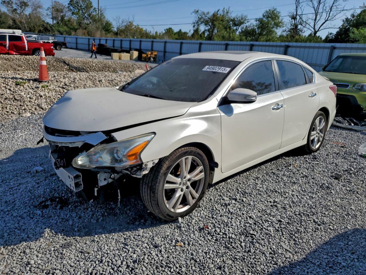 2013 NISSAN ALTIMA