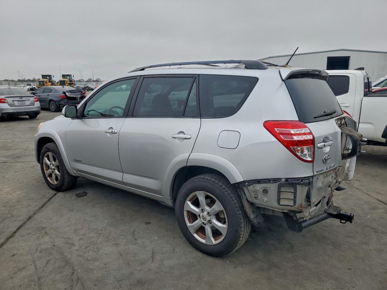 2010 TOYOTA RAV4