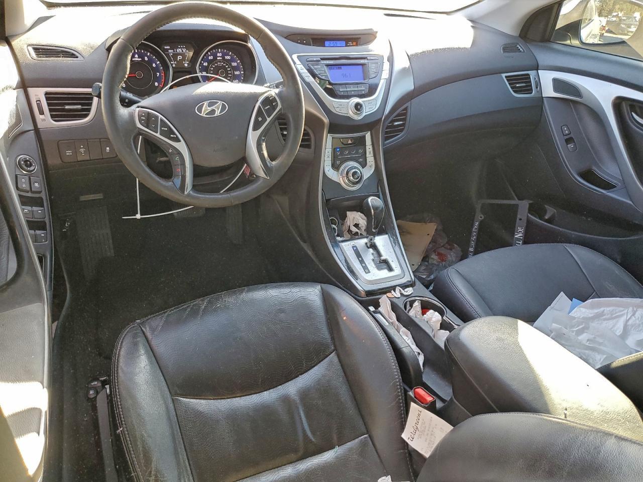 2012 HYUNDAI ELANTRA