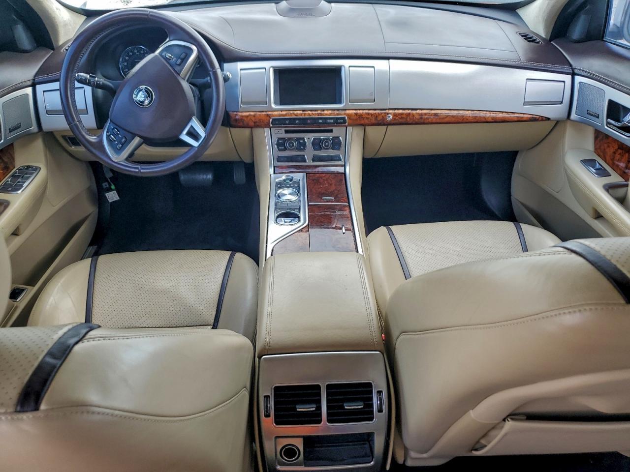 2015 JAGUAR XF