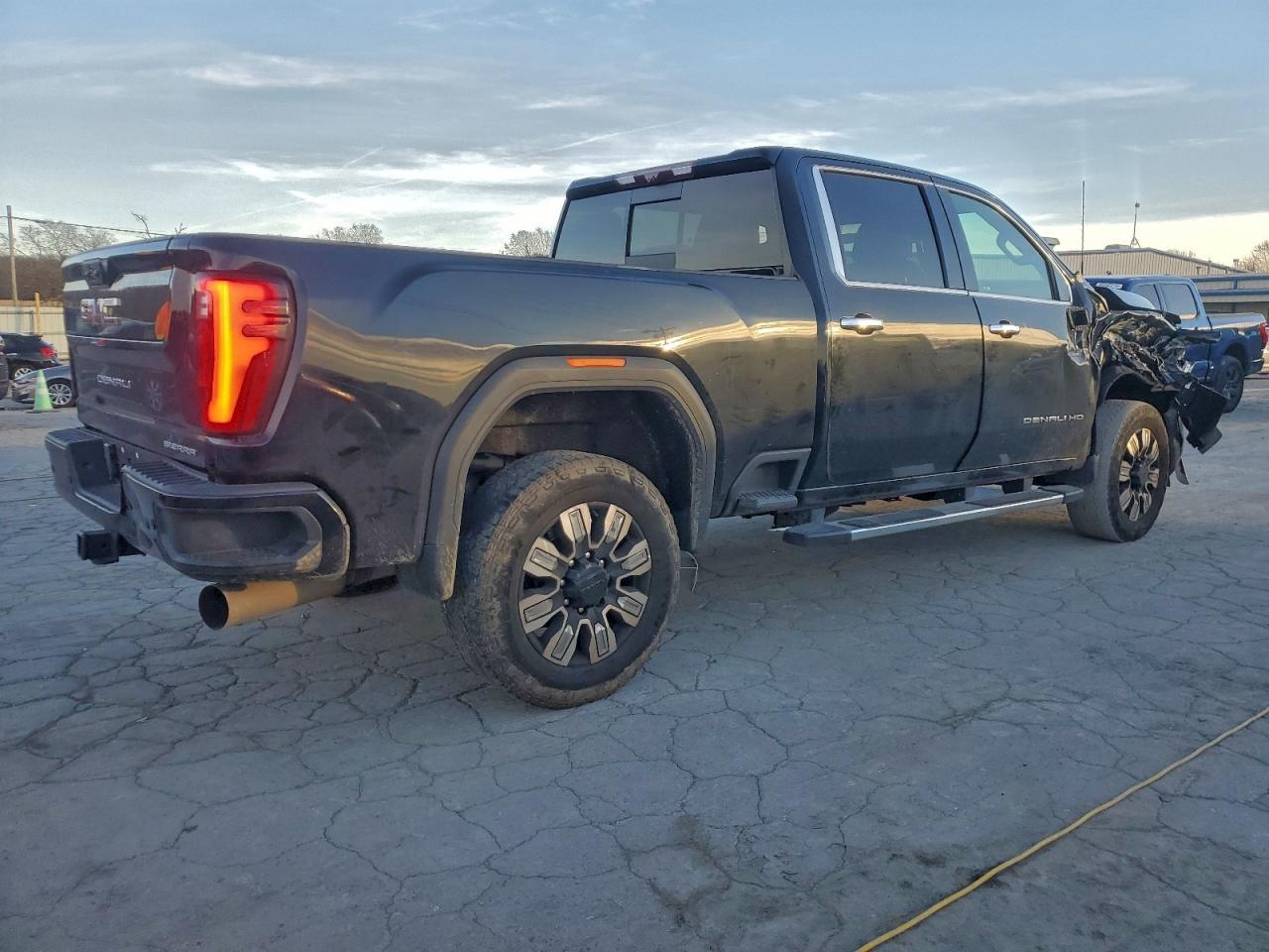 2024 GMC Sierra
