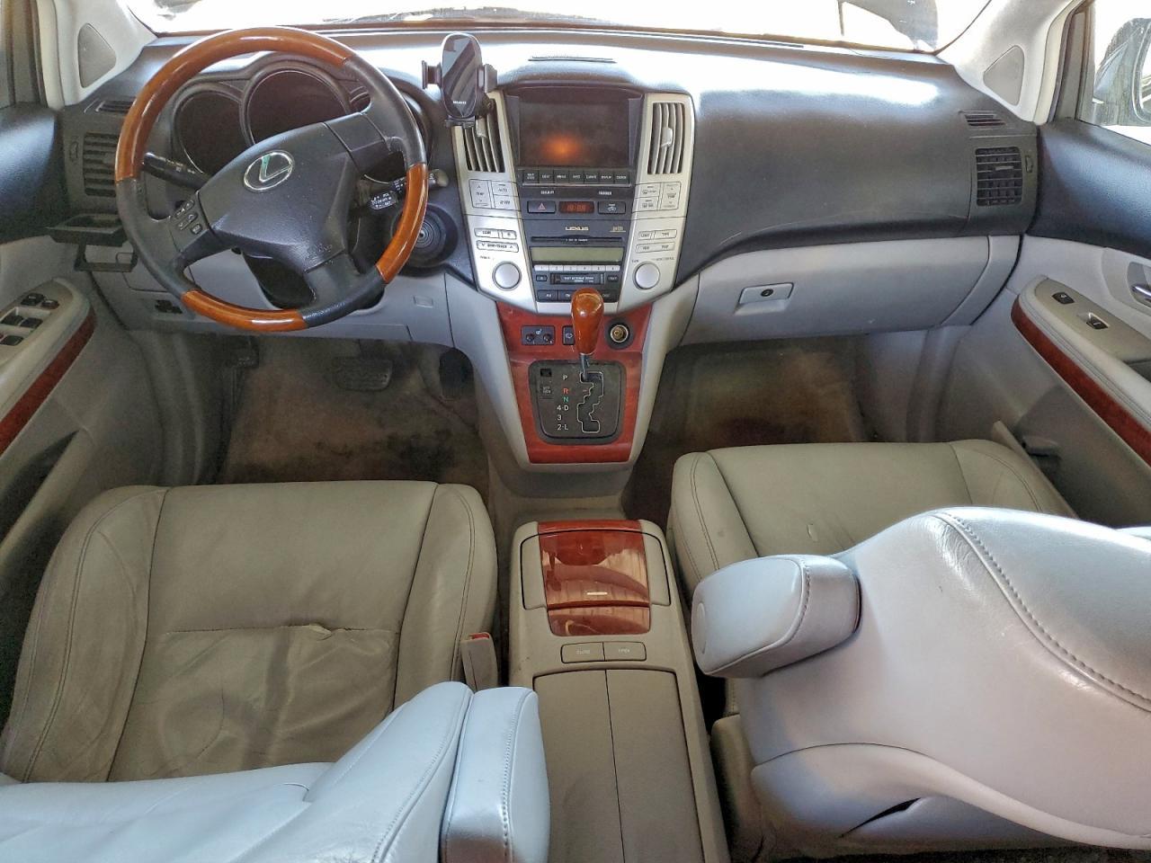 2019 LEXUS UX 200