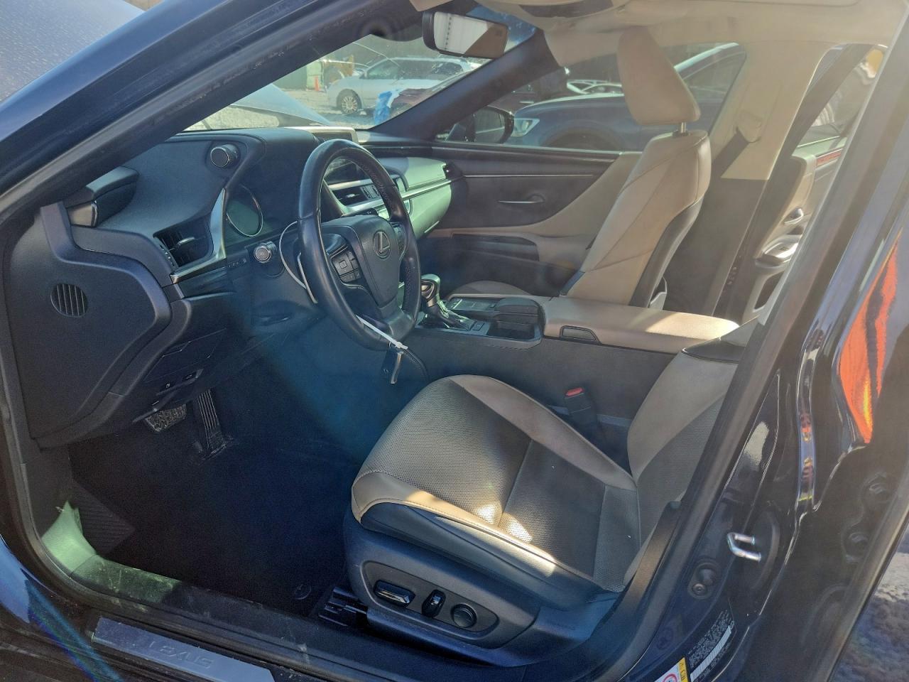 2019 LEXUS ES 350