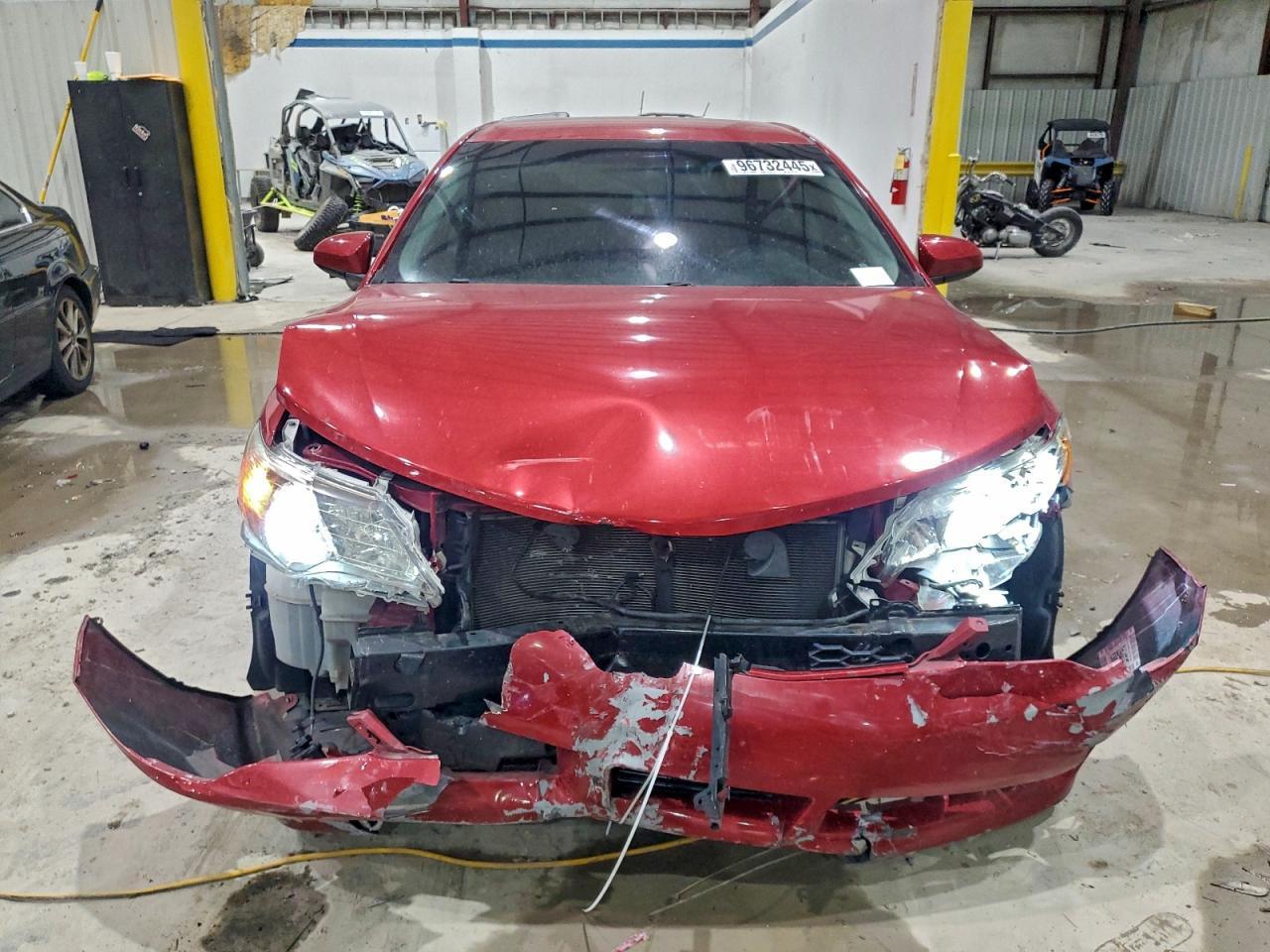 2014 TOYOTA CAMRY