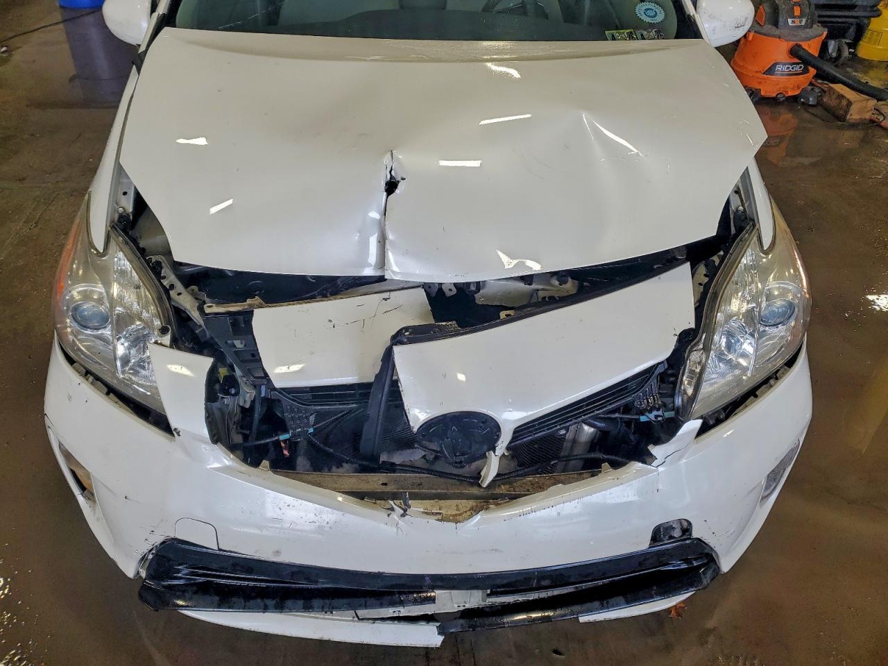 2015 TOYOTA PRIUS