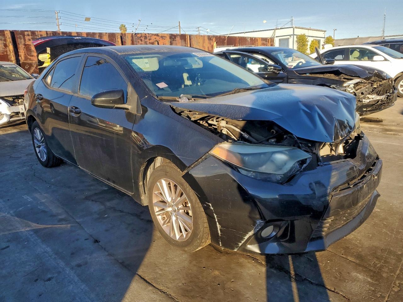 2015 TOYOTA COROLLA