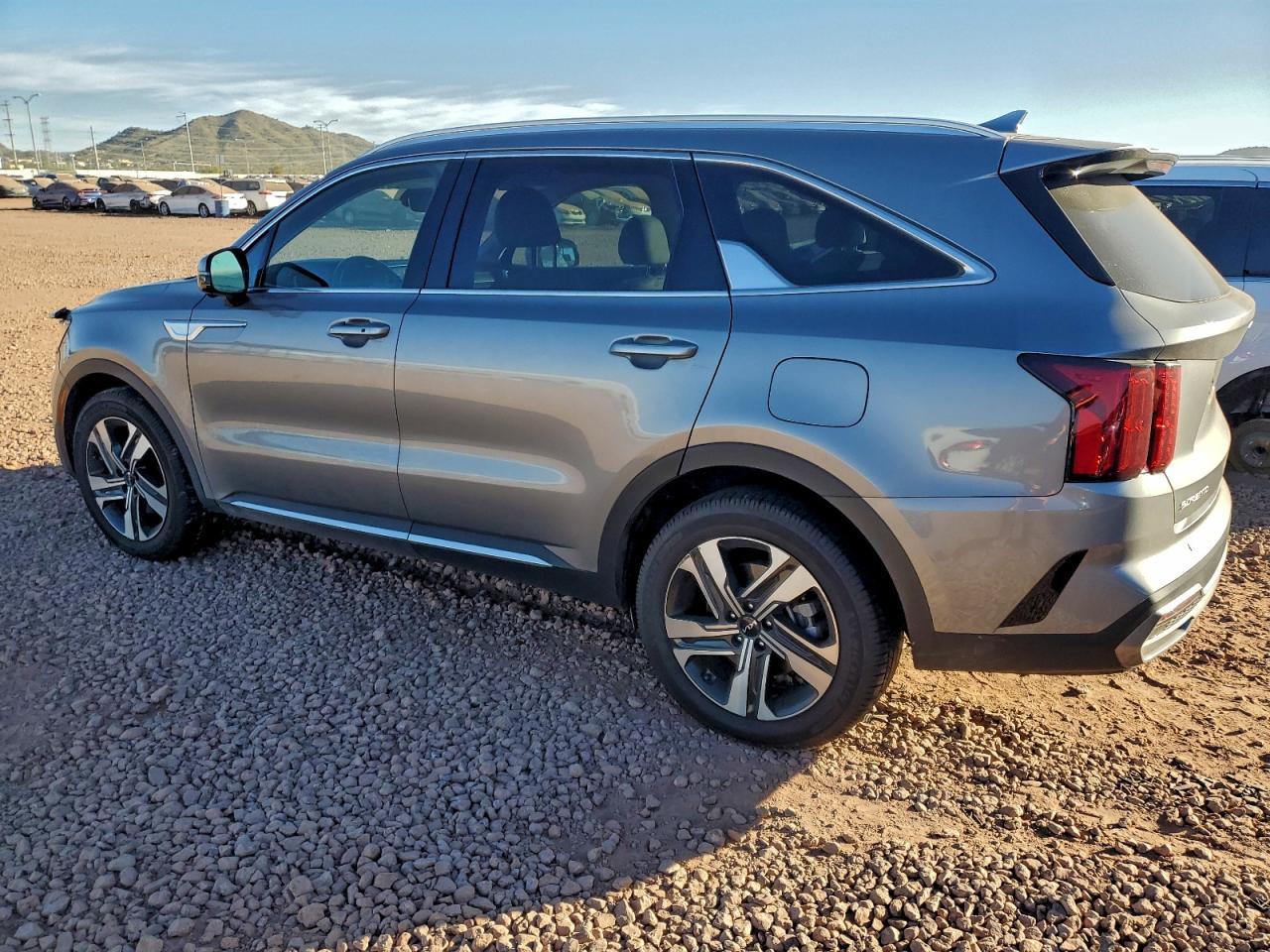 2023 KIA SORENTO