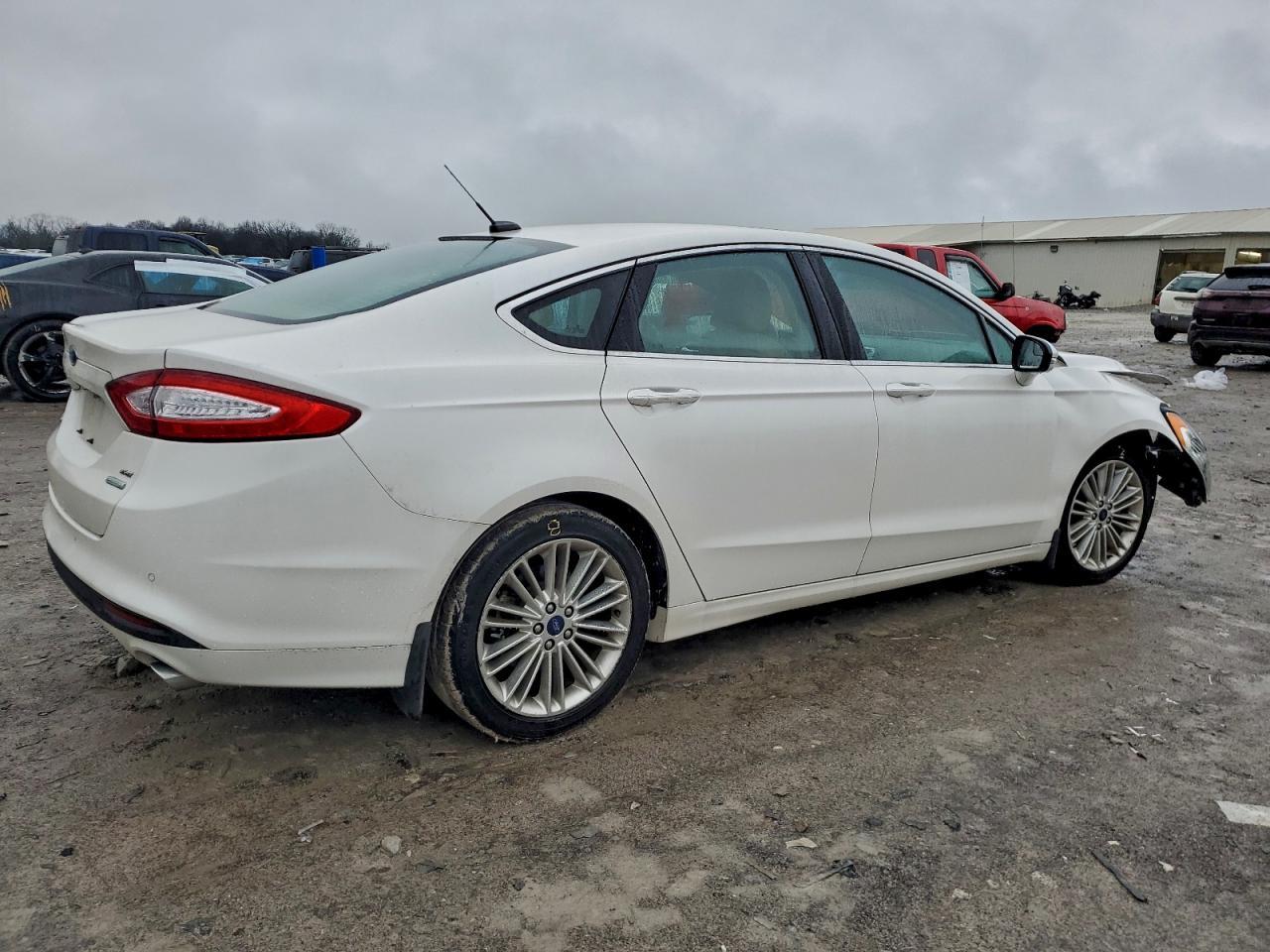 2016 FORD FUSION
