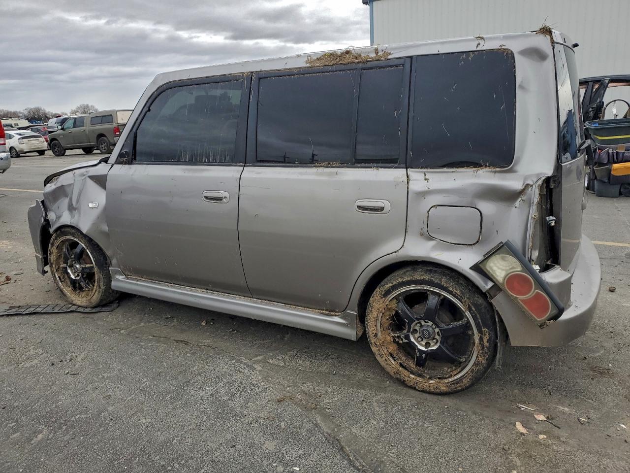 2006 TOYOTA SCION