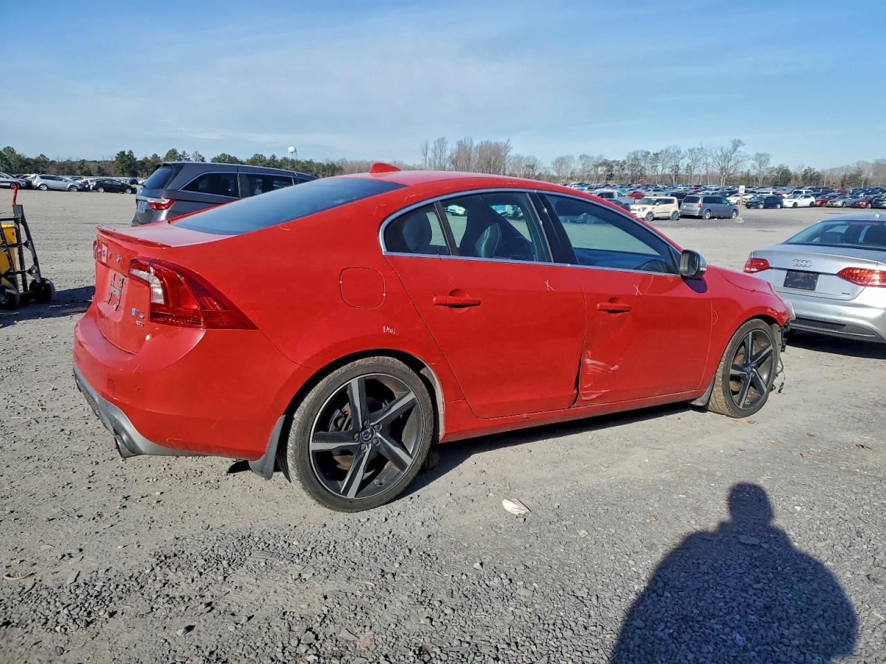 2016 VOLVO S60