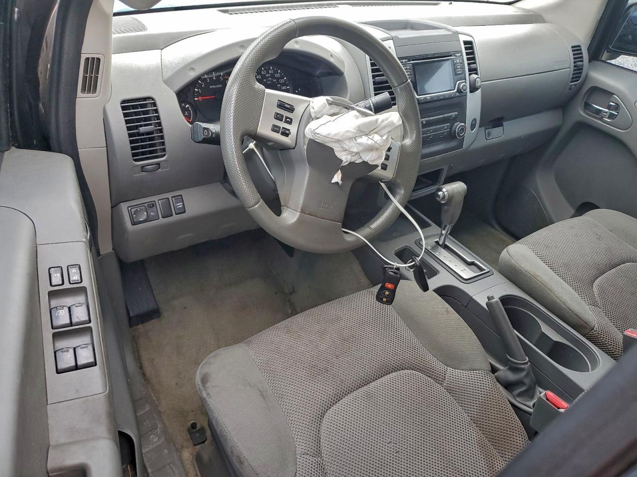 2016 NISSAN Frontier