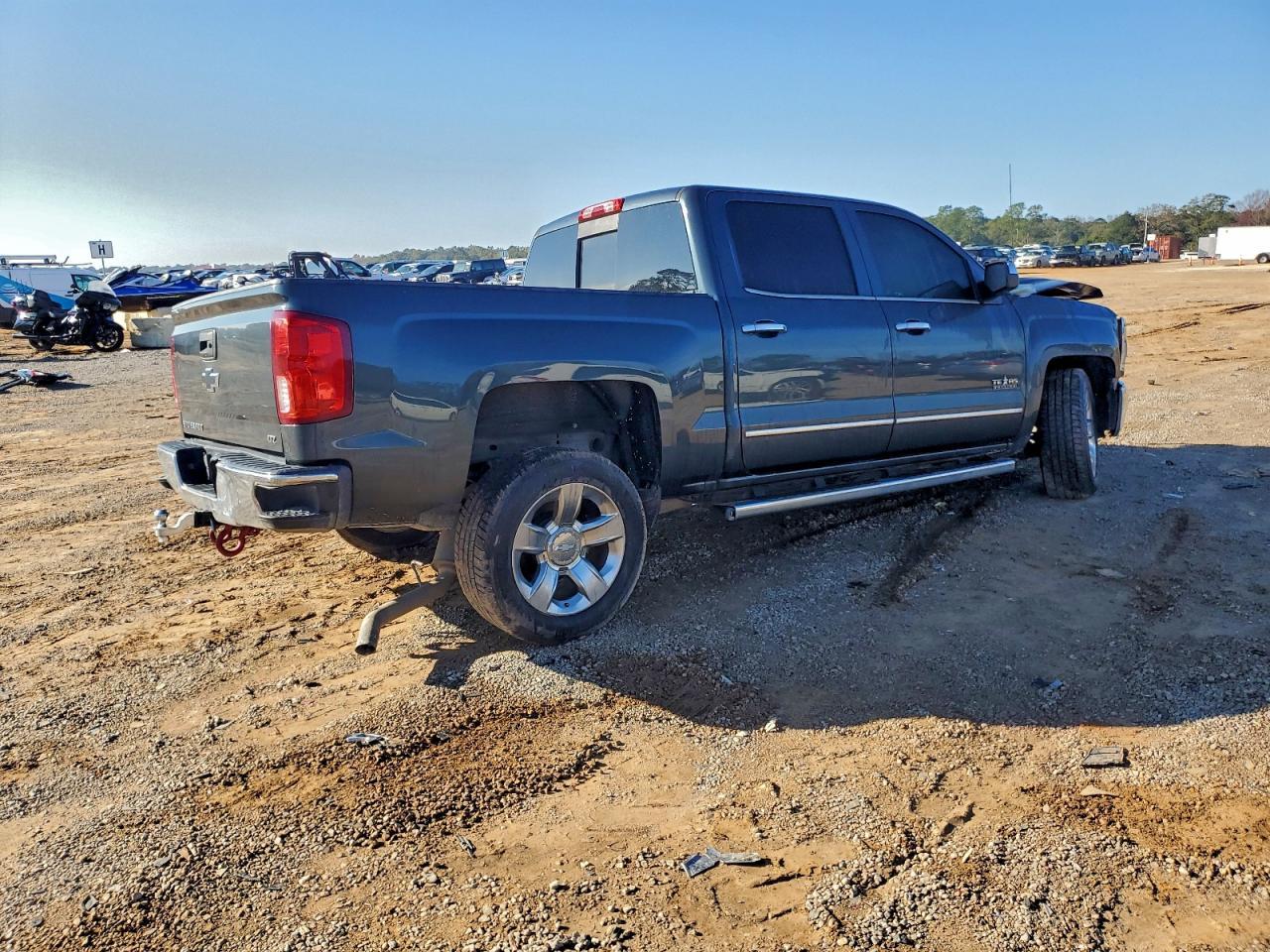 2018 CHEVROLET Silverado