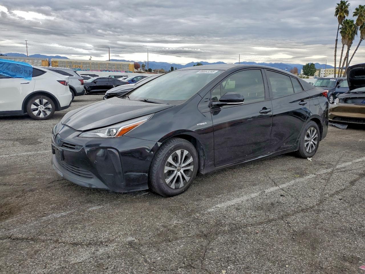 2019 TOYOTA PRIUS