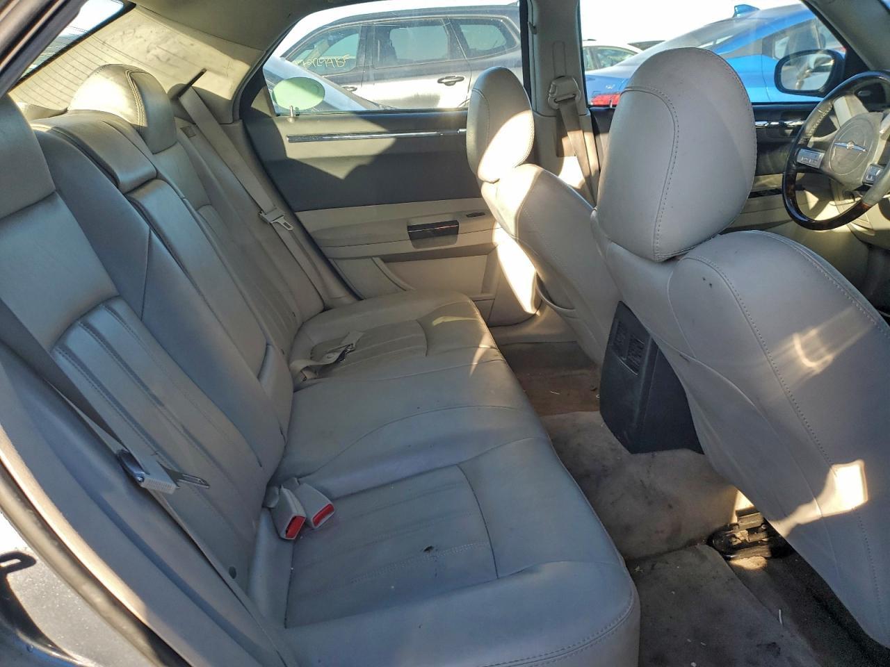 2006 CHRYSLER 300