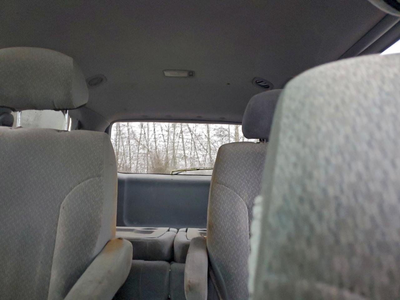 2003 TOYOTA SIENNA