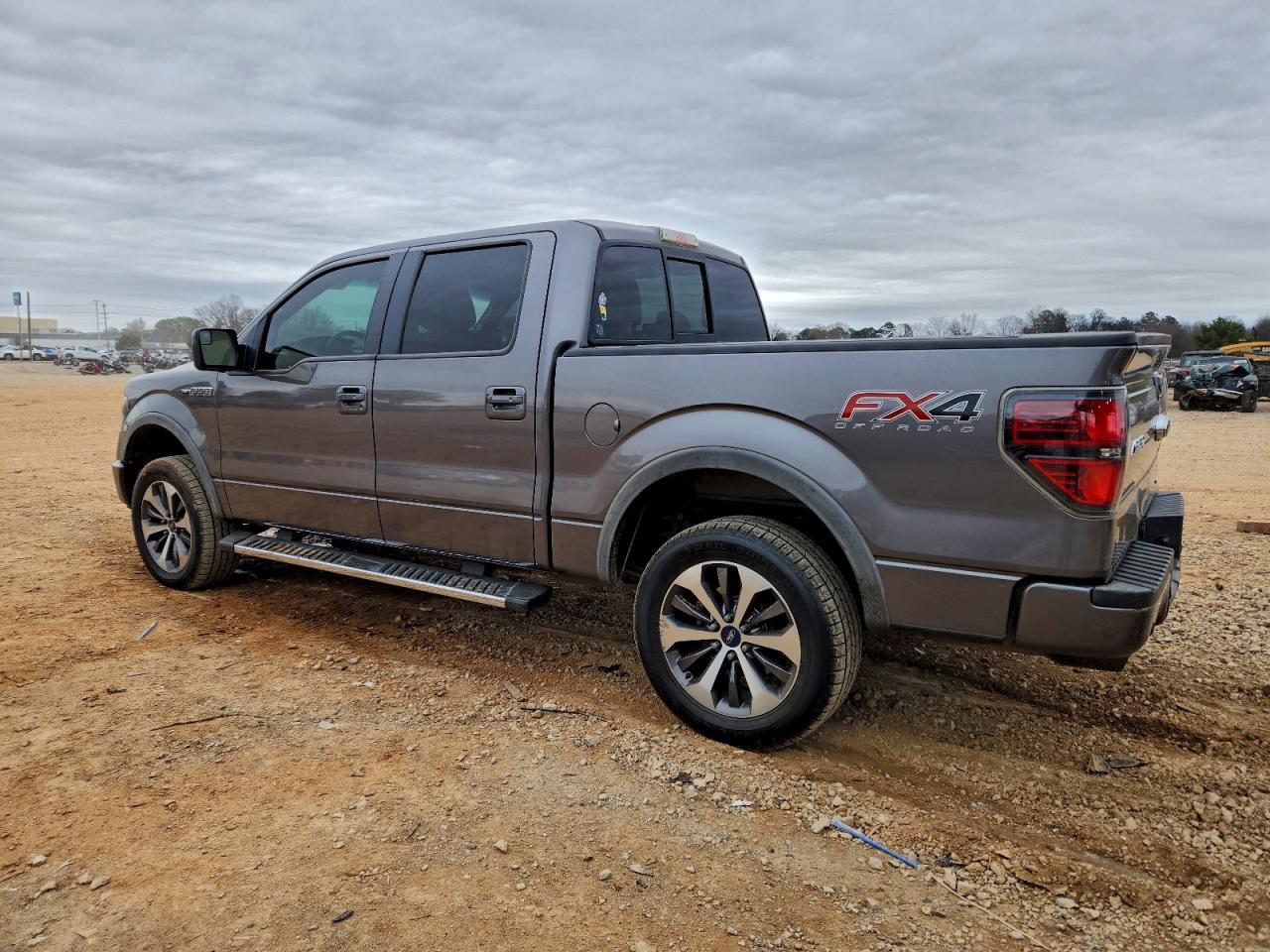 2013 FORD F-150
