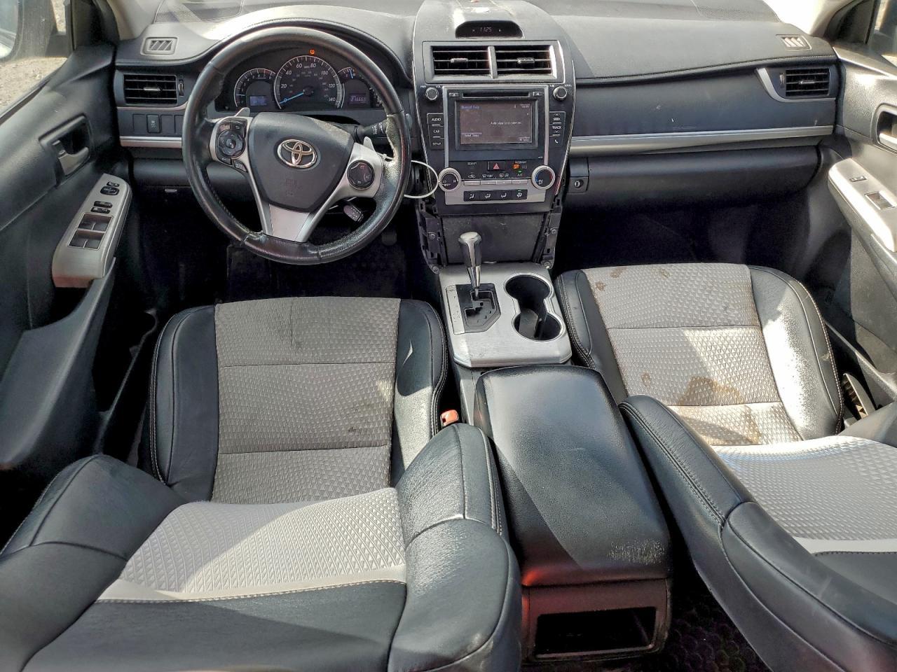 2014 TOYOTA CAMRY