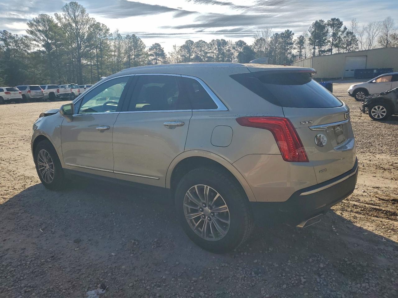 2017 CADILLAC XT5