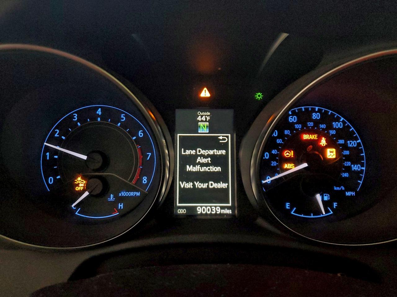 2017 TOYOTA COROLLA