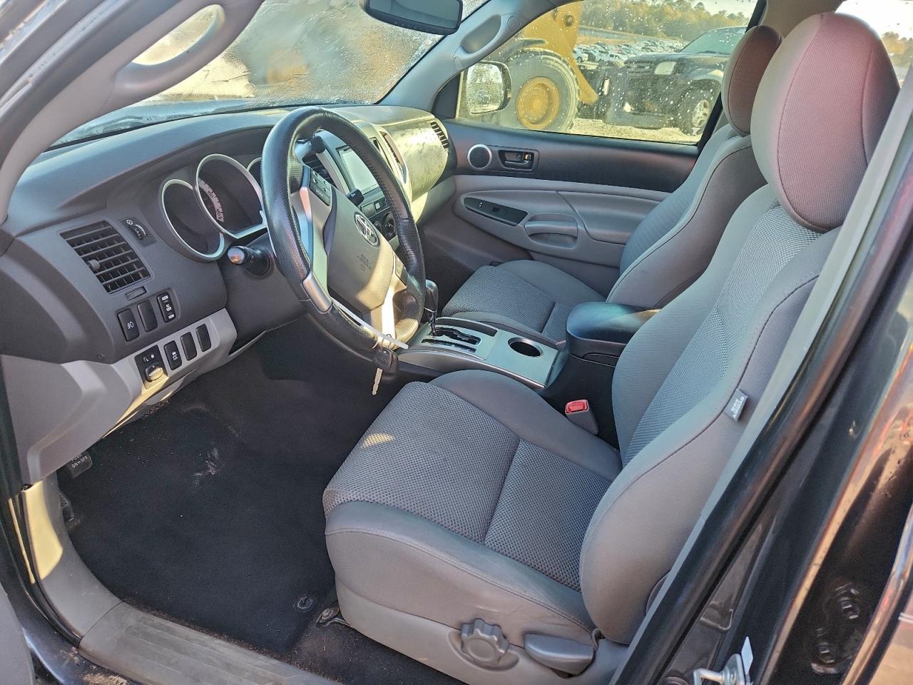 2012 TOYOTA TACOMA